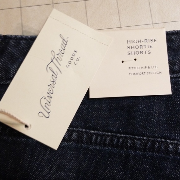 NWT Universal Thread High-Rise Shortie Jean Shorts - Picture 5 of 8